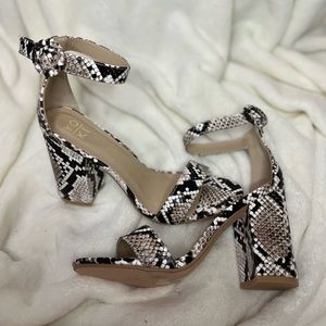 Yoki heels / size 8.5 / snake print